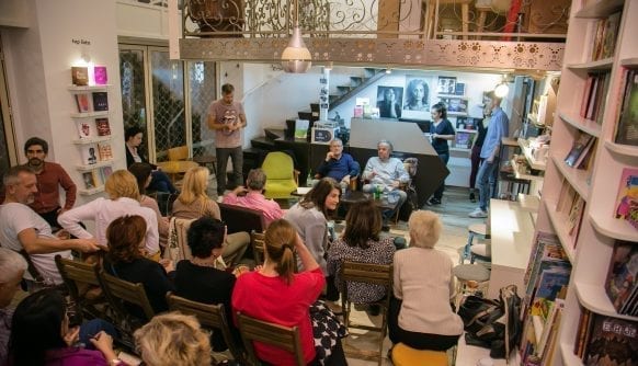 Privilege Učitavanje, malo o književnosti, a više o životu, govorili su Dragan Velikić i Miljenko Jergović .