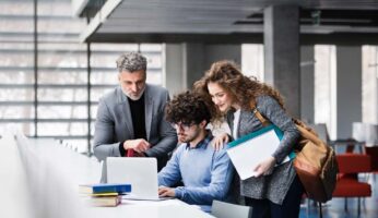 profesor i studenti